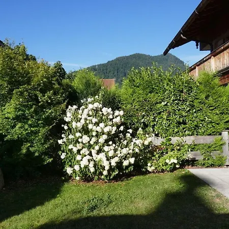 Bodenschneid Garden View